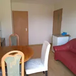 Zweibettzimmer In Bitterfeld-wolfen, Haus Mit Gemeinschaftskueche Und -bad Fuer Monteure 홈스테이